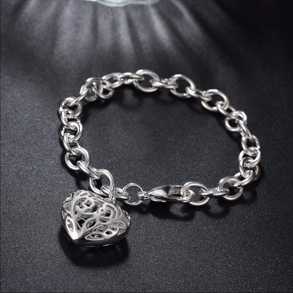 🌟 Silver Bracelet